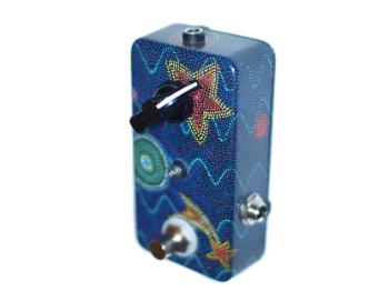 Cog Custom - Custom Effects Pedal - Space MOSFET Boost - Painted Enclosure